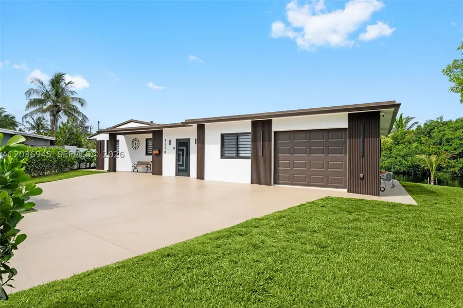 1178 Grant St, Hollywood, FL 33019 - #3