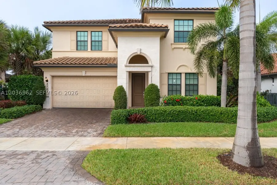 8725 Parkland Bay Dr, Parkland, FL 33076 - #2