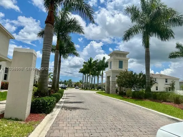 754 SE 19th St, Homestead, FL 33034 - #2