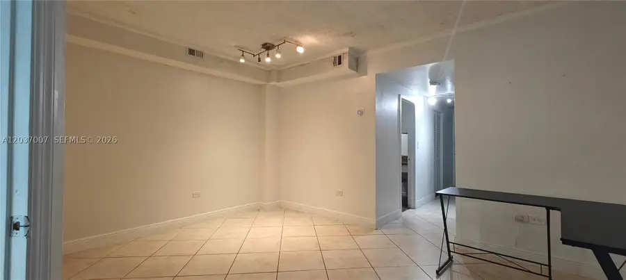 905 Brickell Bay Dr #623, Miami, FL 33131 - #2