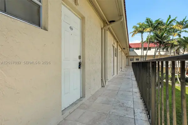 Address Withheld By Seller, Pinecrest, FL 33156