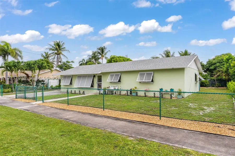 516 S 13th Ct, Lantana, FL 33462 - #2