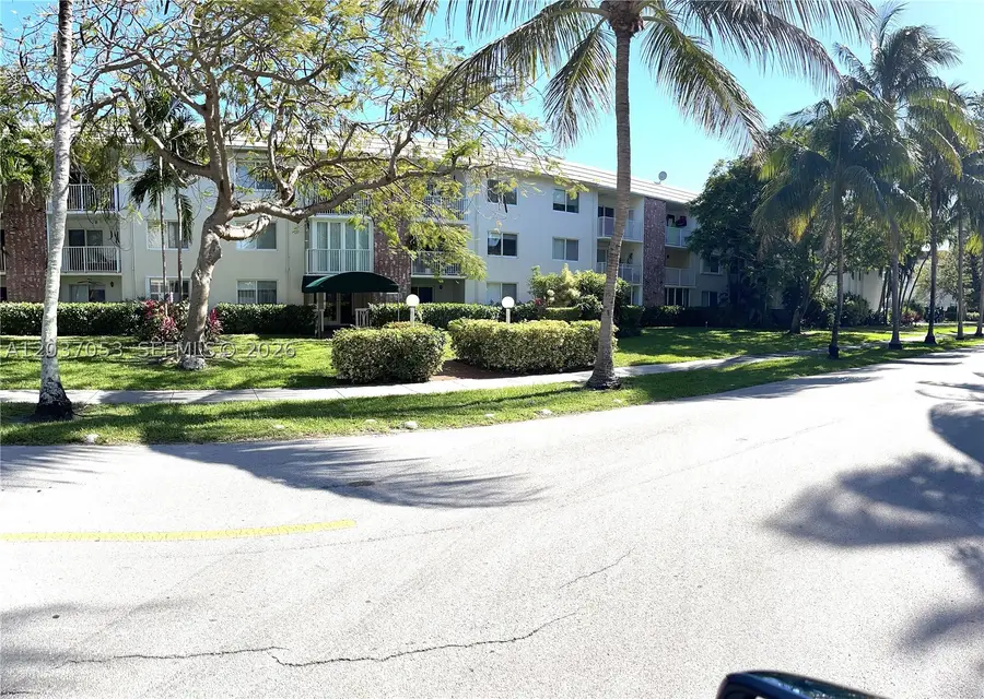 240 Galen Dr #214, Key Biscayne, FL 33149 - #2