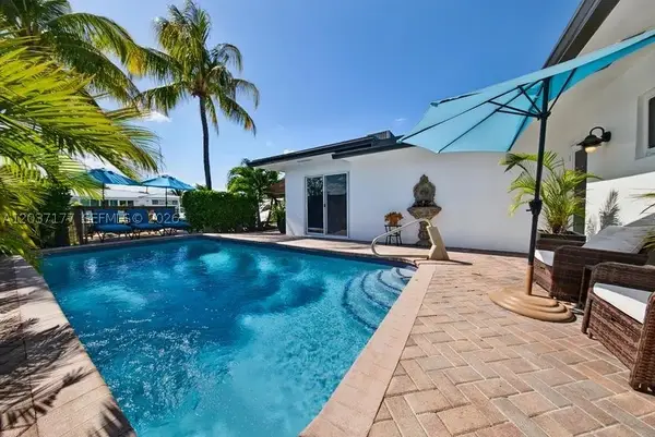 2125 NE 17th Ter, Wilton Manors, FL 33305