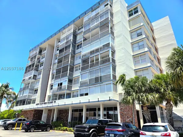 16850 S Glades Dr #2K, North Miami Beach, FL 33162