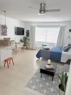 17 NE 2nd Ave #203, Dania Beach, FL 33004