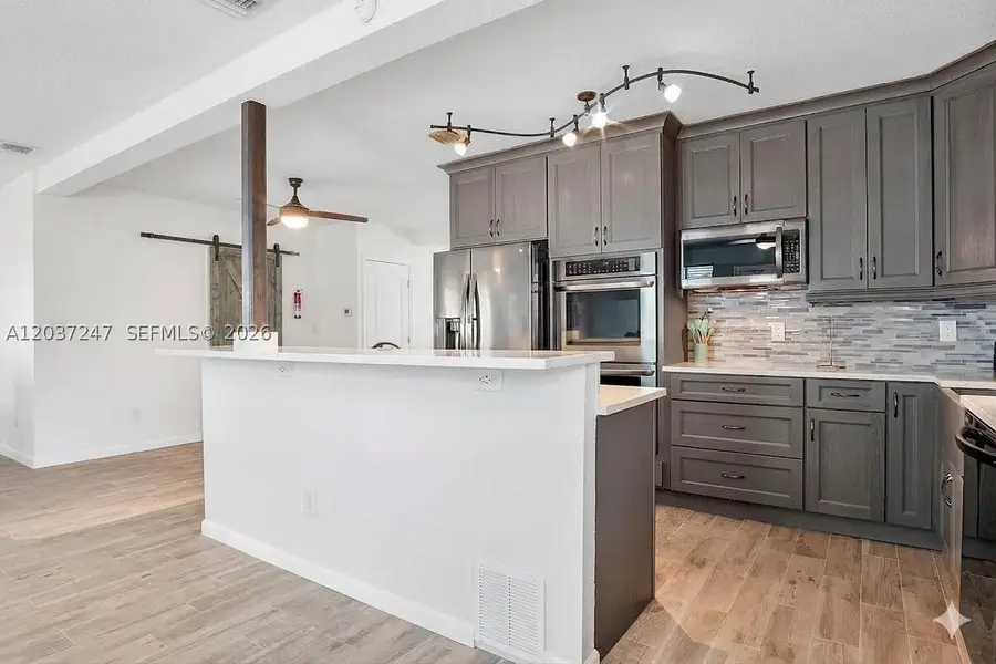 316 NW 29th St, Wilton Manors, FL 33311 - #2