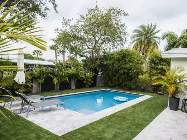 424 NE 28th Dr, Wilton Manors, FL 33334