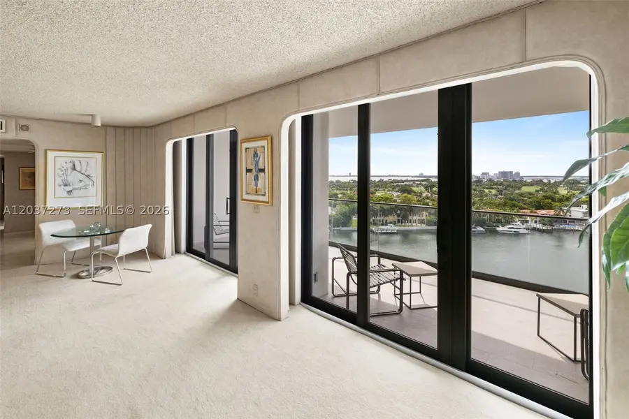 5500 Collins Ave #1401, Miami Beach, FL 33140 - #3