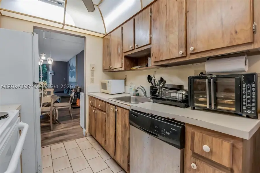 3321 NW 47th Ter #330, Lauderdale Lakes, FL 33319 - #2