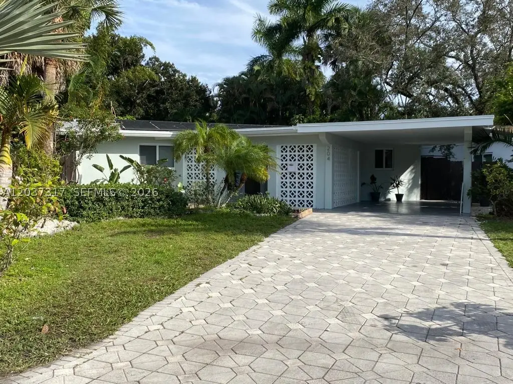 204 SW 19th Ave, Fort Lauderdale, FL 33312 - #1