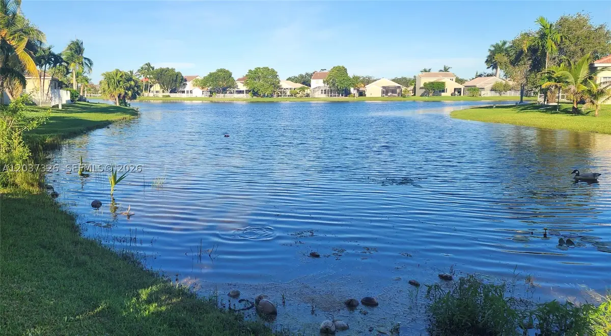 649 Willow Bend Rd, Weston, FL 33327 - #1