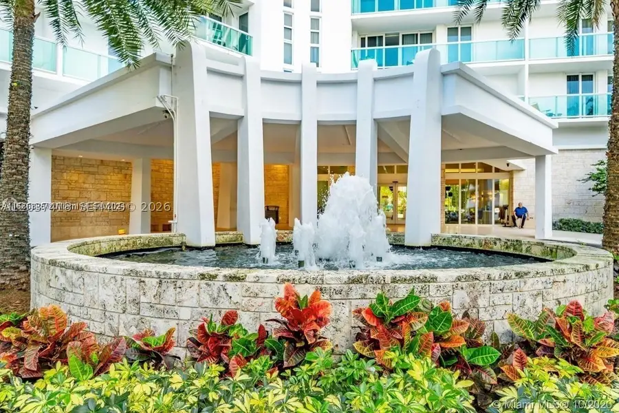 100 Bayview Dr #726, Sunny Isles Beach, FL 33160 - #2