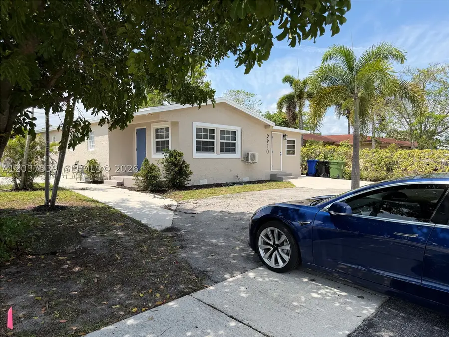 2910 NW 25th St, Fort Lauderdale, FL 33311 - #2