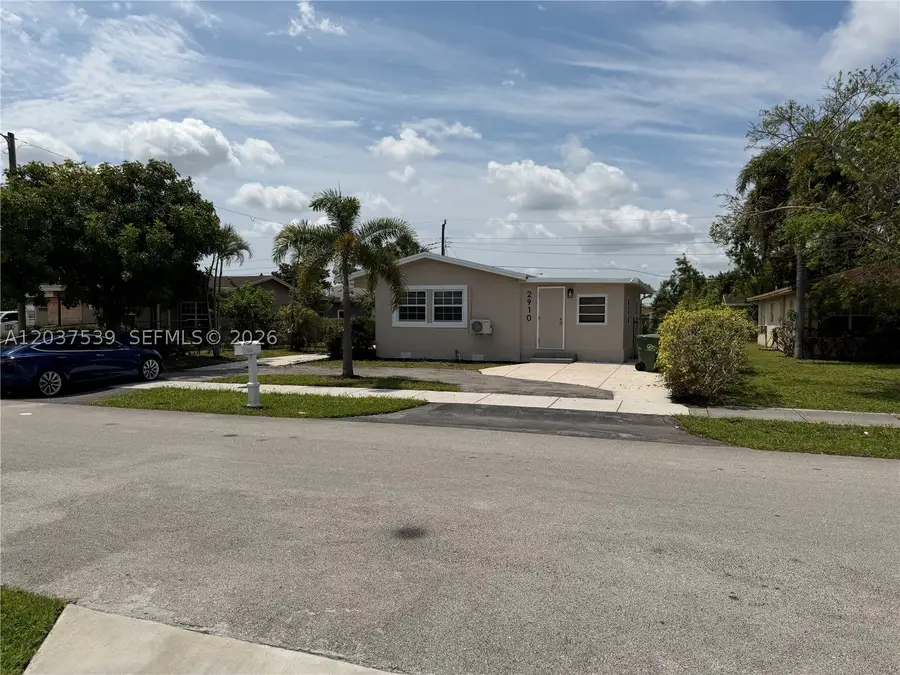 2910 NW 25th St, Fort Lauderdale, FL 33311 - #3
