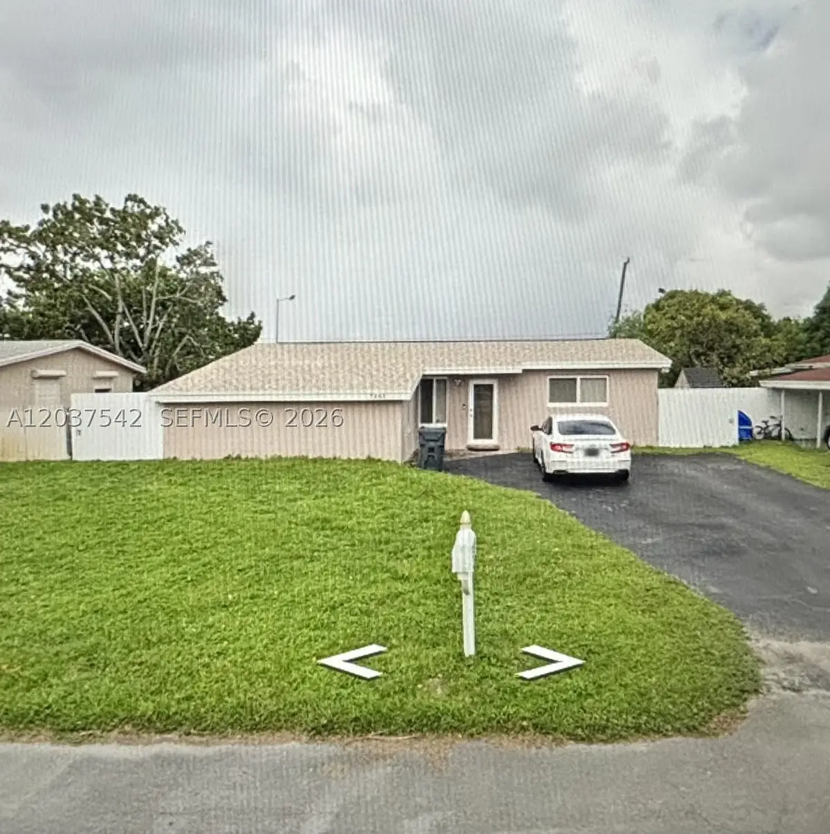 7461 Douglas St, Hollywood, FL 33024 - #1
