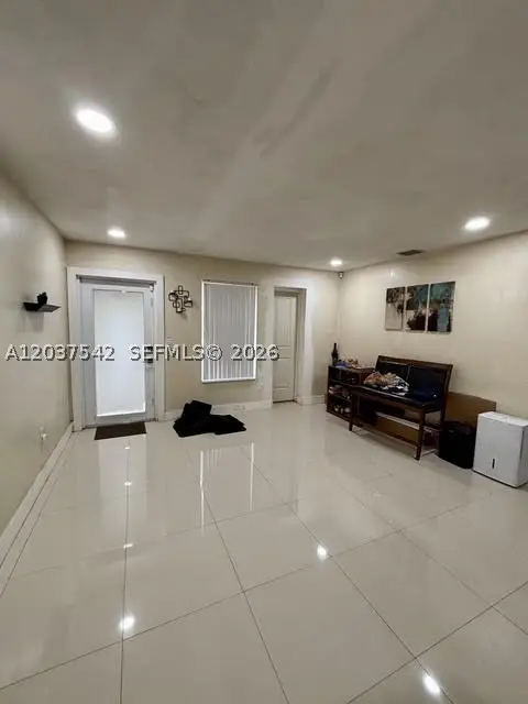7461 Douglas St, Hollywood, FL 33024 - #2