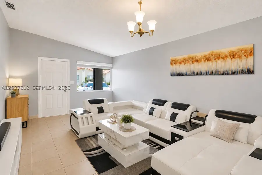 2886 W 74th Pl, Hialeah, FL 33018 - #3