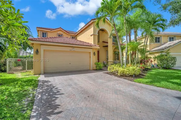4110 Laurel Ridge Cir, Weston, FL 33331