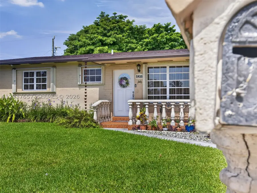 5430 W 4th Ln, Hialeah, FL 33012 - #3