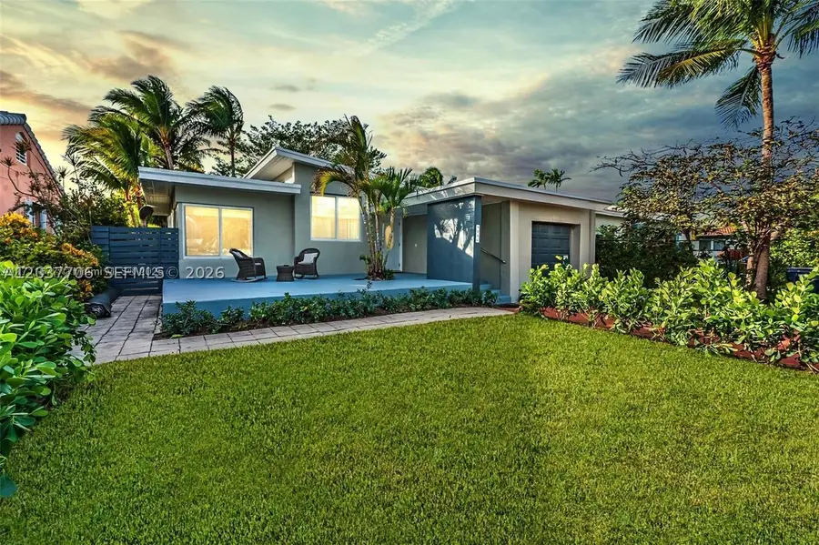 9156 Froude Ave, Surfside, FL 33154 - #3