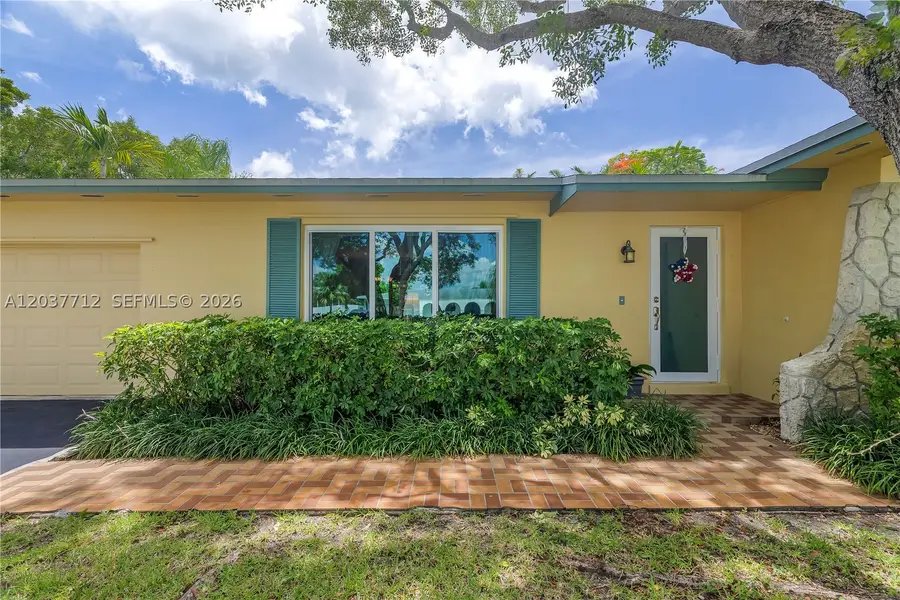 18425 SW 87th Ct, Cutler Bay, FL 33157 - #2