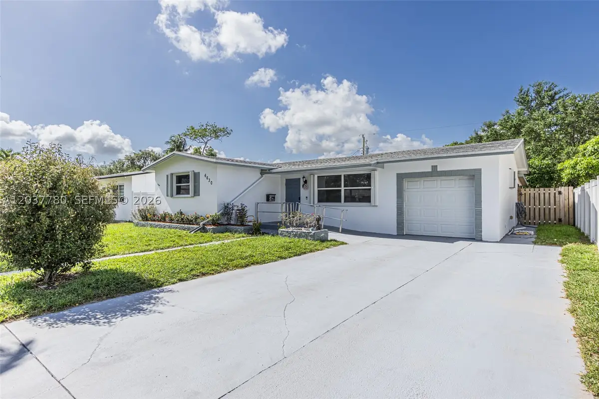 6630 Liberty St, Hollywood, FL 33024 - #1