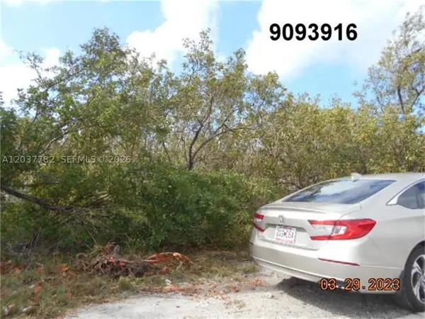 27334 Saint Lucie Ln, Big Pine, FL 33042