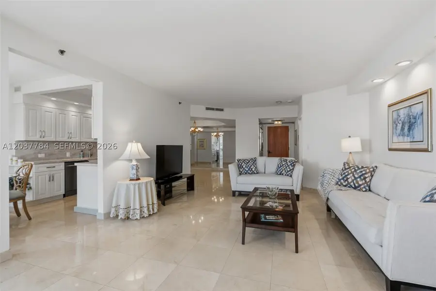 20191 E Country Club Dr #803, Aventura, FL 33180 - #3