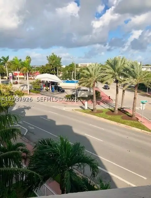 2000 Biarritz Dr, Miami Beach, FL 33141 - #2