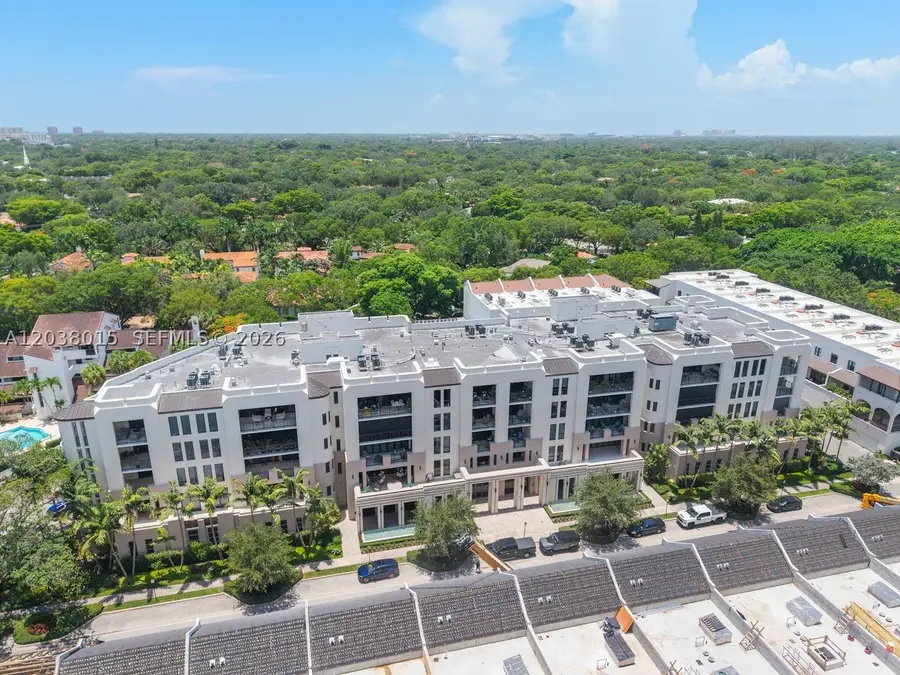 718 Valencia Ave #403, Coral Gables, FL 33134 - #2