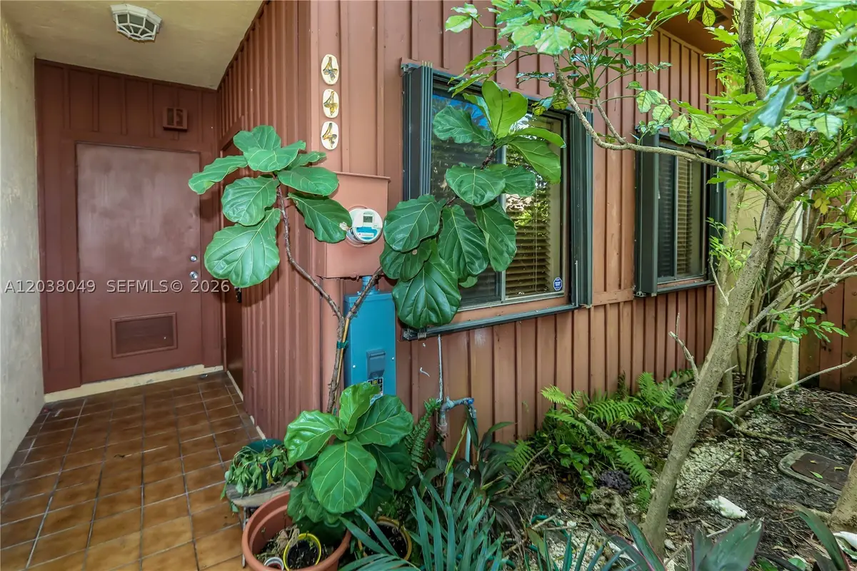 444 SE 14th St, Dania Beach, FL 33004 - #1