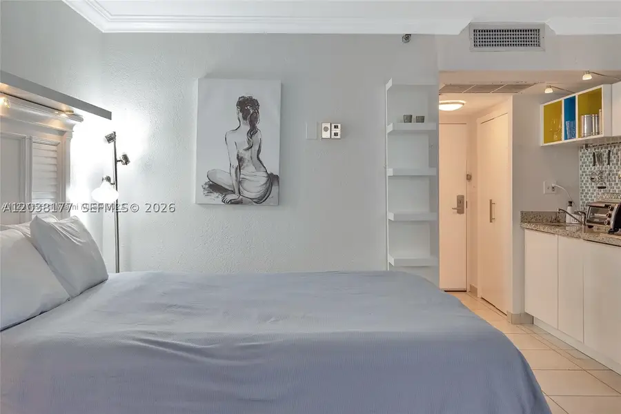 19201 Collins Ave #1001, Sunny Isles Beach, FL 33160 - #3