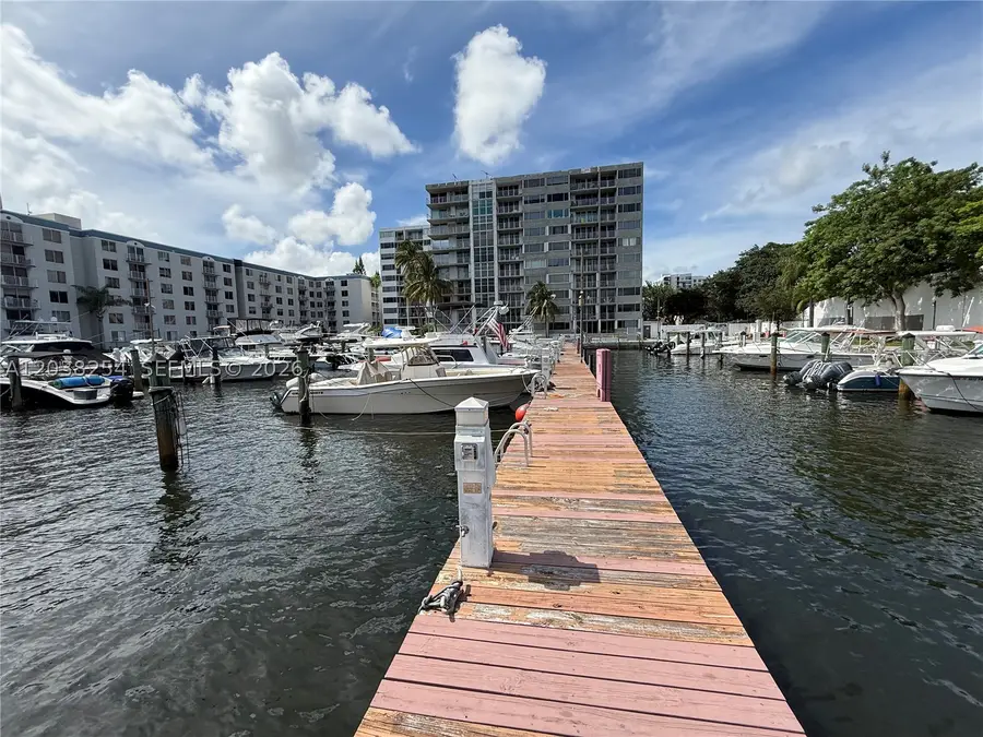 1700 NW North River Dr, Miami, FL 33125 - #2