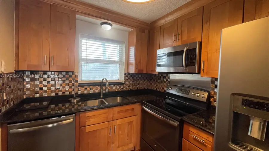 531 W Kalmia Dr #5, Lake Park, FL 33403 - #3