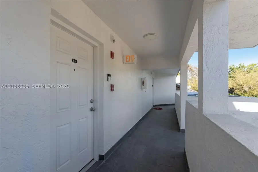 5750 Turin St #206, Coral Gables, FL 33146 - #3