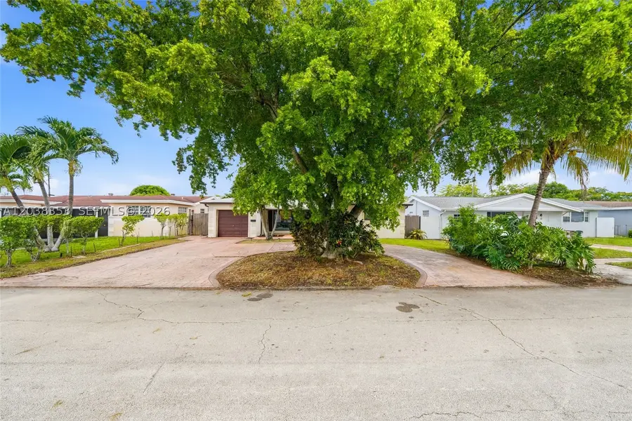7953 Venetian St, Miramar, FL 33023 - #2