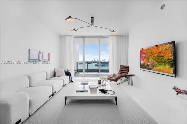 900 Biscayne Blvd #2302, Miami, FL 33132