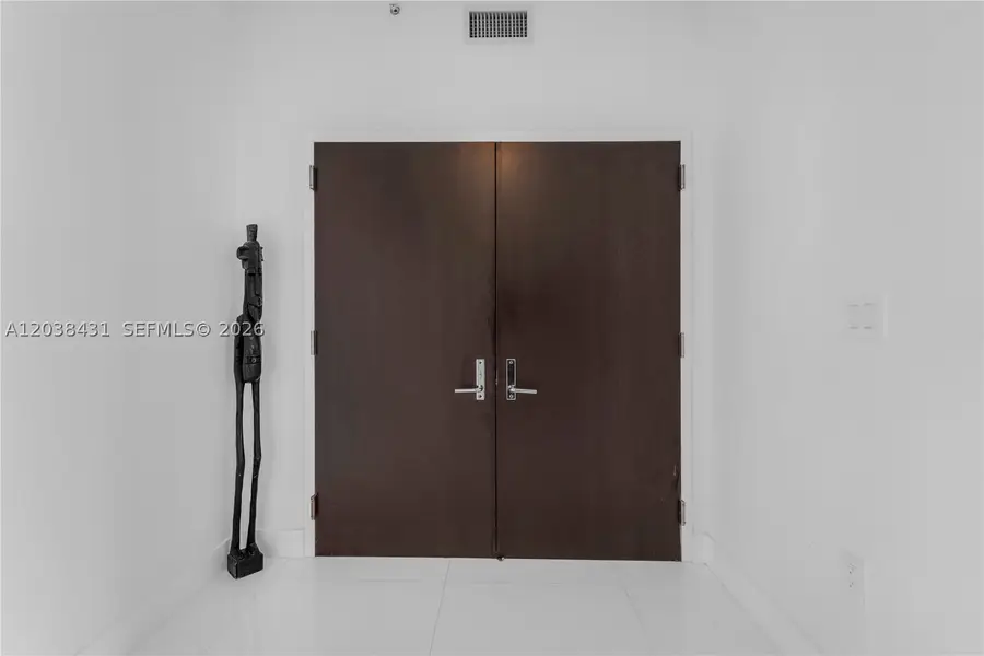 900 Biscayne Blvd #2302, Miami, FL 33132 - #3