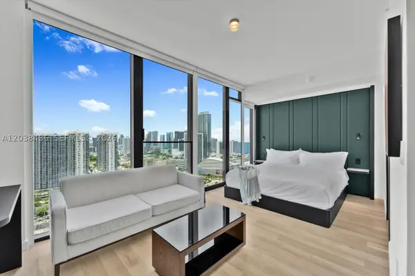 Address Withheld By Seller, Miami, FL 33132