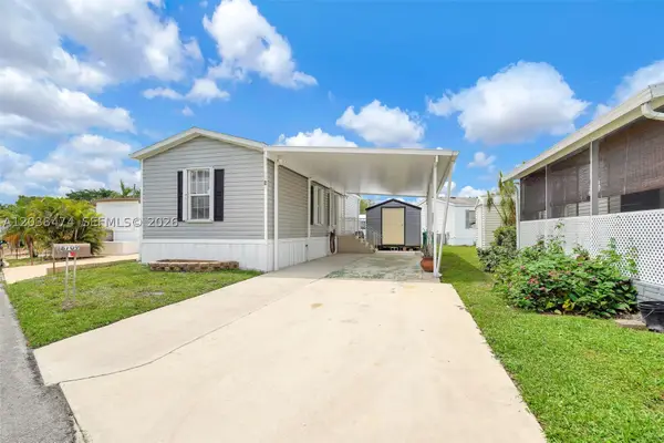 8709 SW 17th Ct, Davie, FL 33324