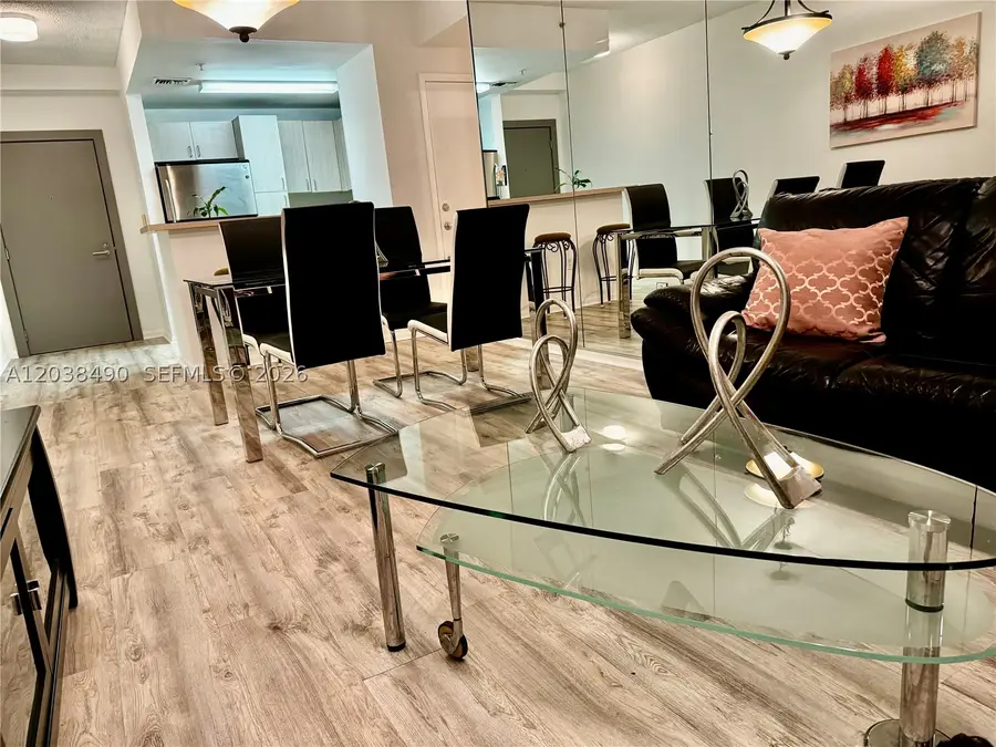 185 SE 14th Ter #1812, Miami, FL 33131 - #2