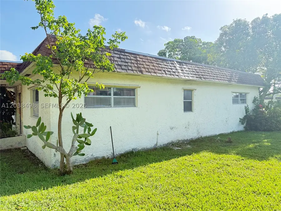 417 SW Natura Ave #A, Deerfield Beach, FL 33441 - #2