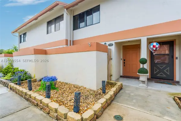 7050 SW 42nd Ct, Davie, FL 33314