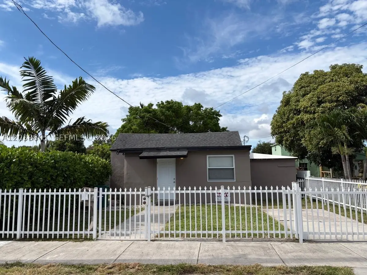 2154 NW 50th St, Miami, FL 33142 - #1