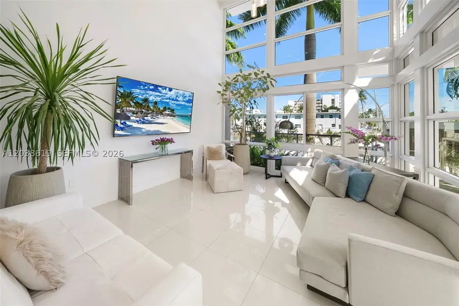 39 N Shore Dr, Miami Beach, FL 33141 - #2