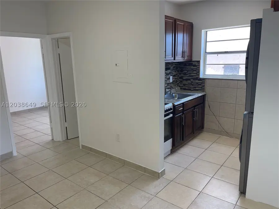 1043 NW 2nd St #14, Miami, FL 33128 - #3