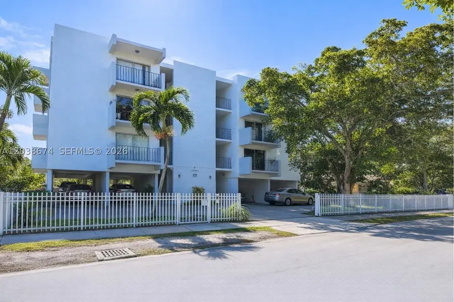 1090 NE 129th St #205, North Miami, FL 33161 - #2