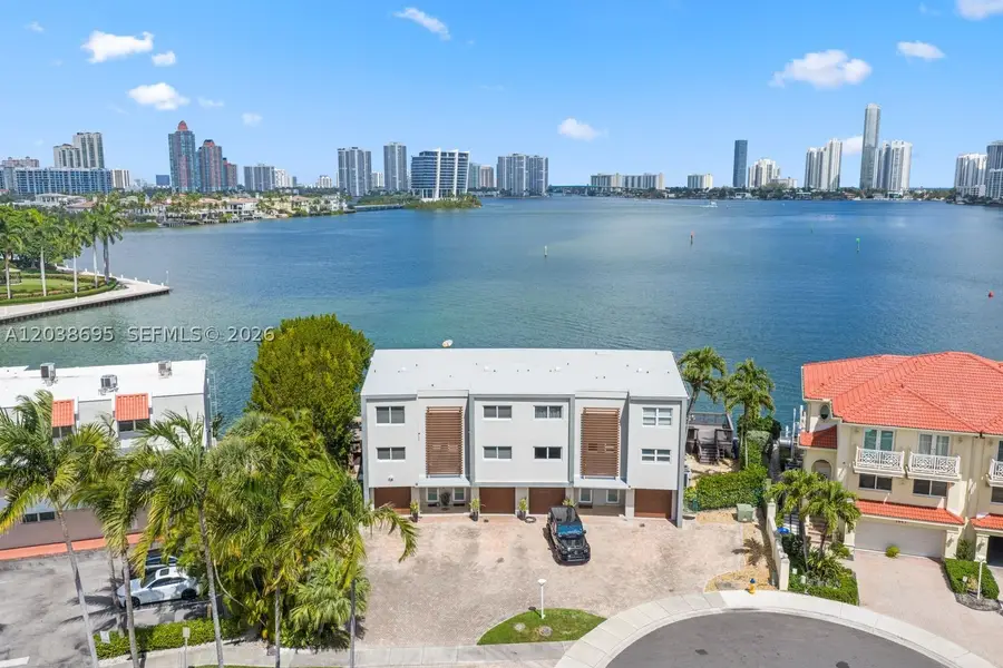 3927 NE 171st St, North Miami Beach, FL 33160 - #2