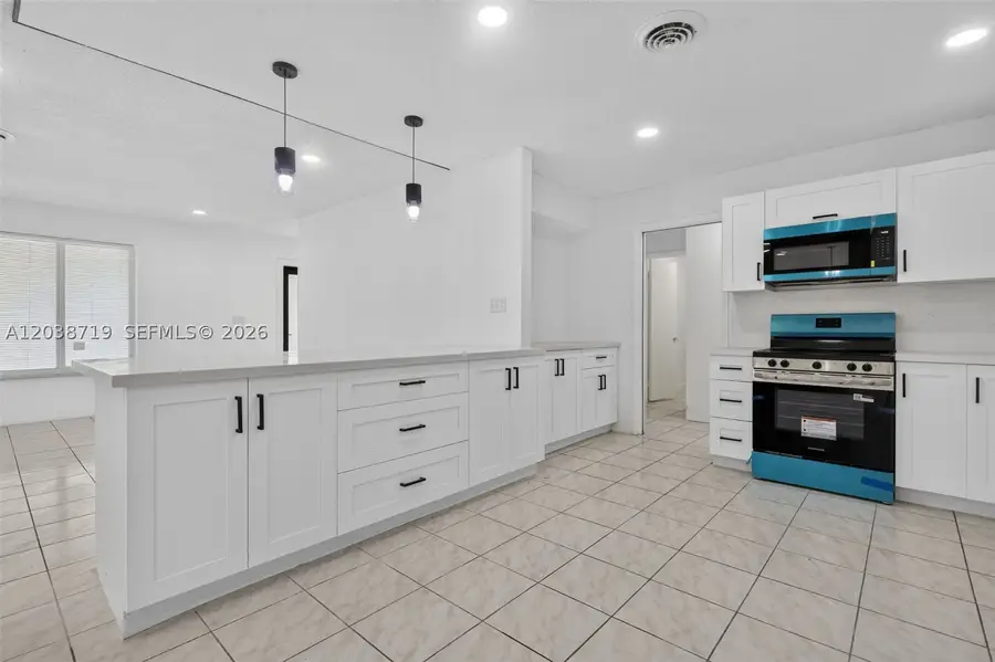 258 SW 8th St, Dania Beach, FL 33004 - #2